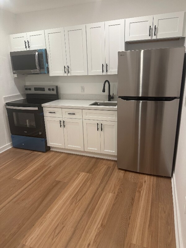 Building Photo - 731 SW 8th Ave