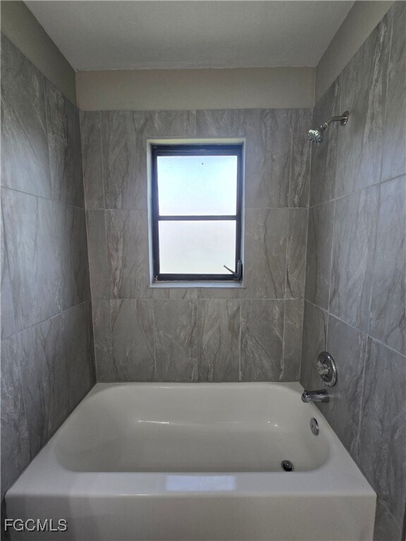 Building Photo - 4815 Triton Ct E