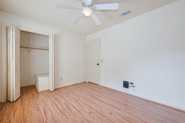 Building Photo - 3614 Bee Bayou Ln