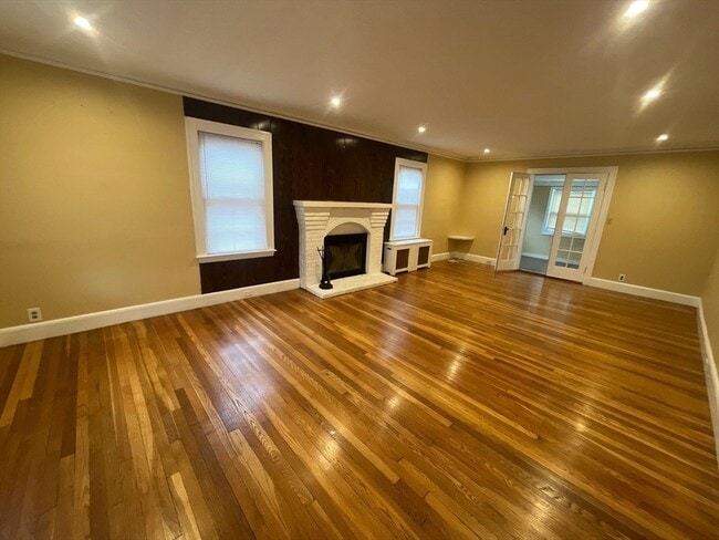 Building Photo - 30 Stearns Rd