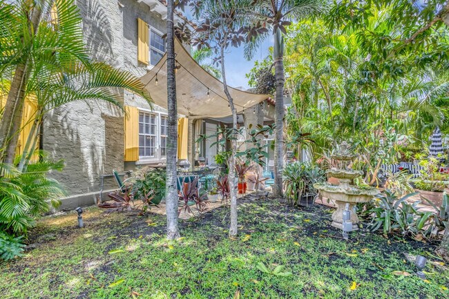 Building Photo - 511 29th St