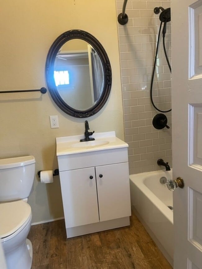 Building Photo - Coming Nov 17 - 3 Bedroom 2 Bath home in Clarkdale contact Property Pros Property Management