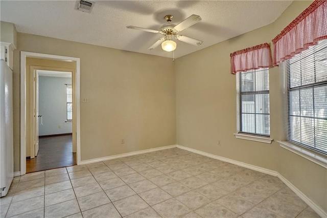 Building Photo - 5705 Royal Club Dr