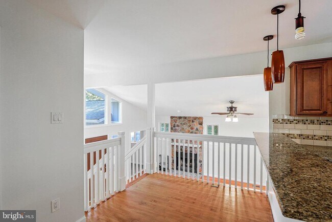 Building Photo - 8115 King Arthurs Ct