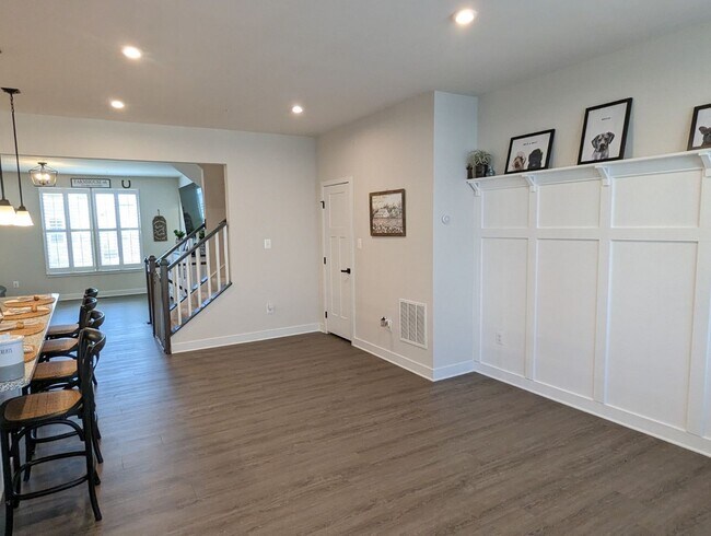 Building Photo - Gorgeous Newer Construction Home (2022) in...