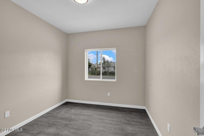 Building Photo - 368 Milton Rd