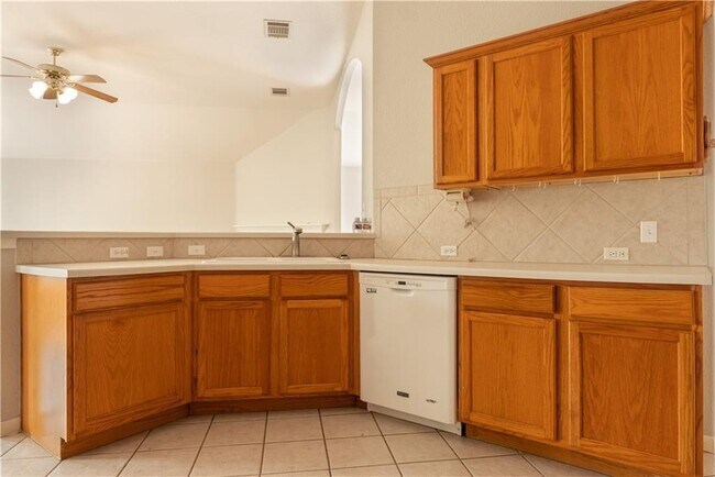 Building Photo - 1517 Hollyhock Ct