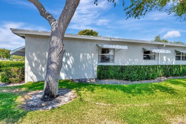 Building Photo - 2305 Lowson Blvd