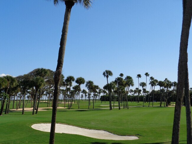 Building Photo - Vero Beach Rentals. Vero Beach Rent, LLC and Property Management Company