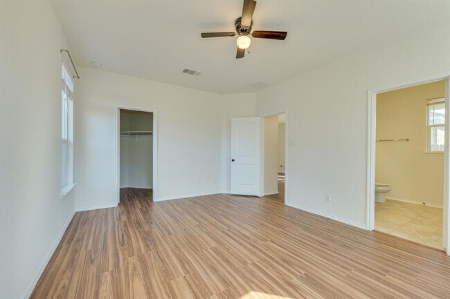 Building Photo - 17006 Gibbons Path