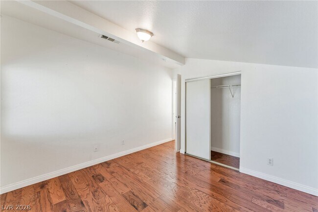Building Photo - 3467 Blue Heather Dr