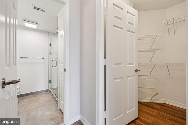 Building Photo - 5809 Nicholson Ln