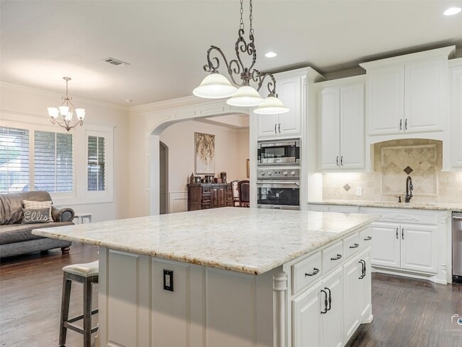 Building Photo - 4428 Lake Breeze Dr