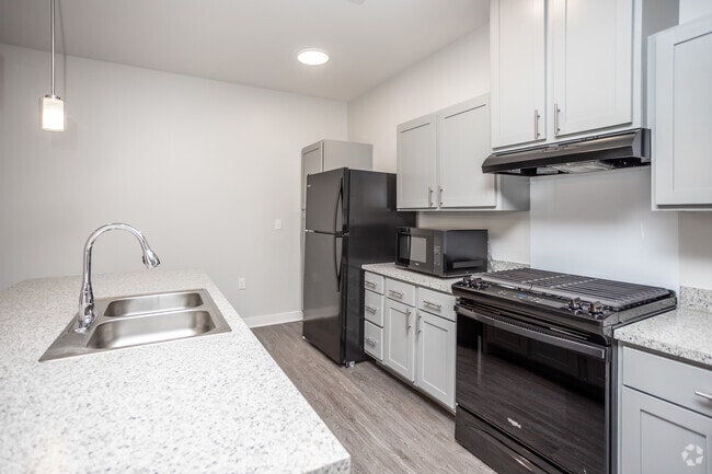 3BR, 2BA - The Junction/1,292 SF - Marion Lofts