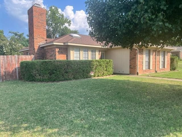 Building Photo - 2742 E Wentwood Dr