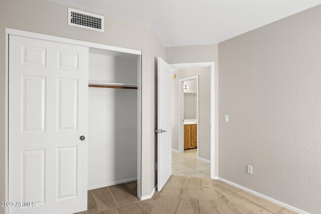 Building Photo - 2306 E Gondola Ln