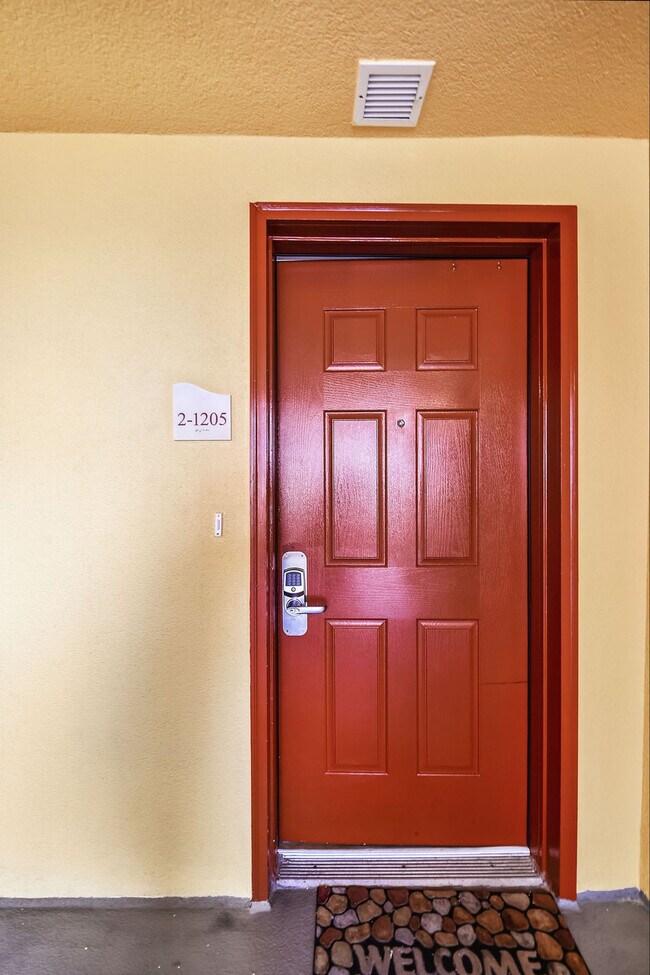 Building Photo - 15900 Front Beach Rd