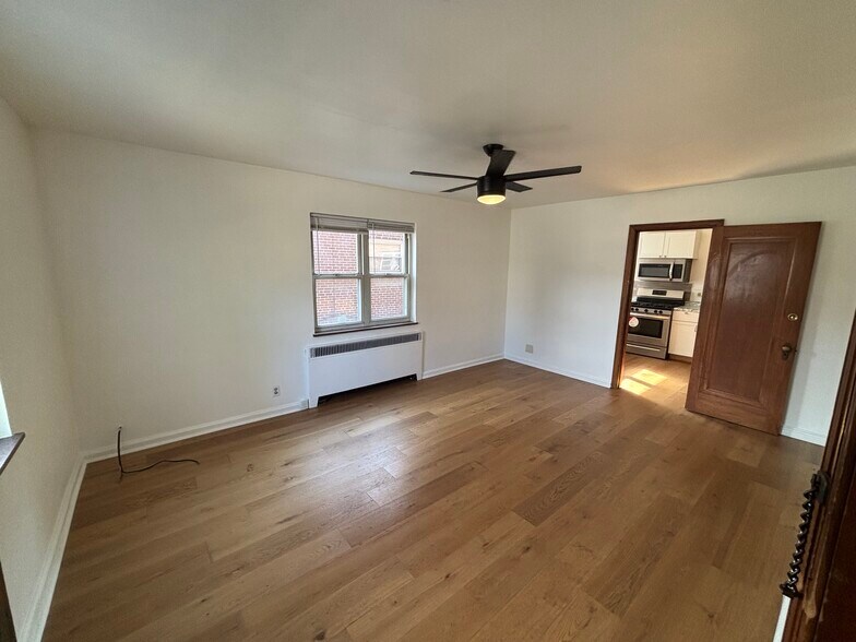 Building Photo - 4847 Paddock Rd