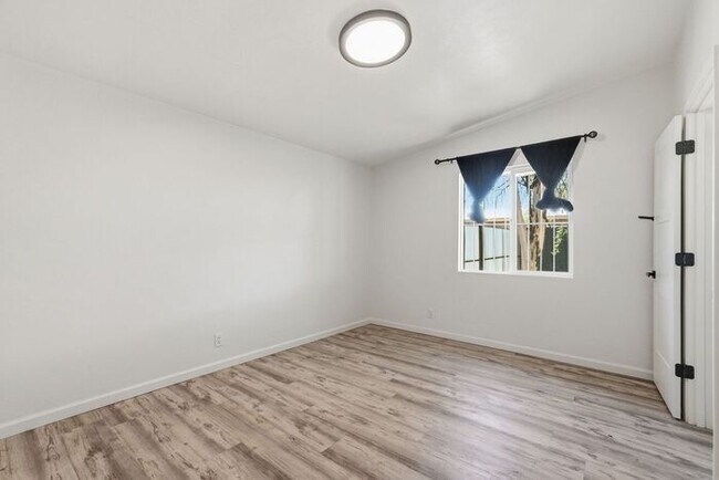 Building Photo - Bright & Airy 2-Bedroom Midtown Tucson Apartment Near TMC & The Loop