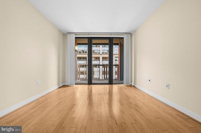 Building Photo - 631 D St NW