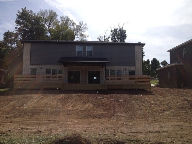 Building Photo - Wildwood 2