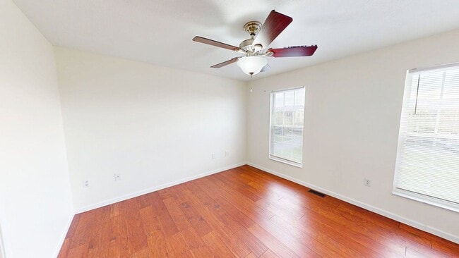 Building Photo - 5288 Royal Arch Cascade Dr