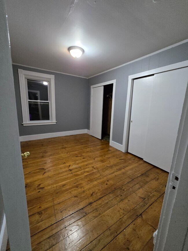 Building Photo - 348 Fairmount St