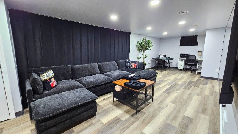 Building Photo - 7433 15th Ave S