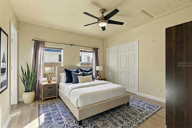 Building Photo - 1302 E Louisiana Ave