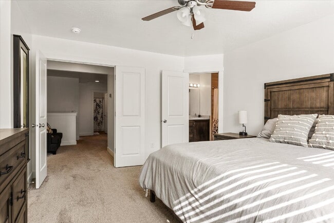 Building Photo - "Charming 4-Bed Retreat with 2.5 Baths in ...