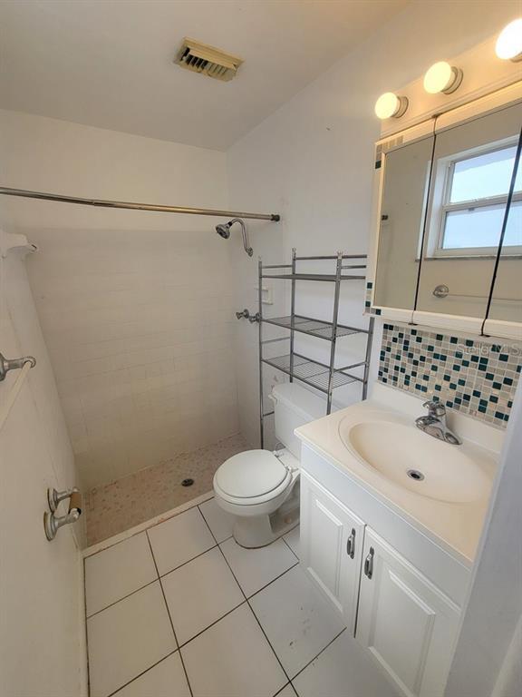 Building Photo - 3702 Sail Dr
