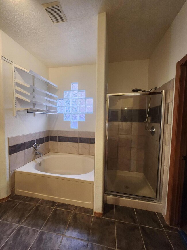 Building Photo - 13243 Silver Peak Pl NE