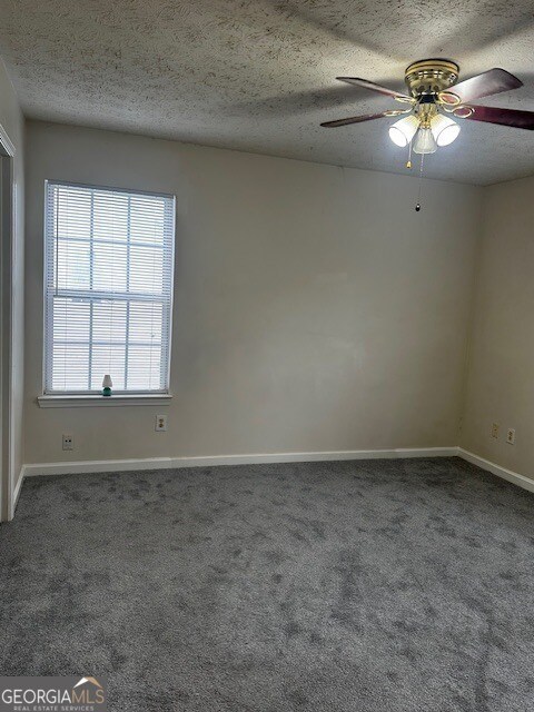 Building Photo - 5675 Hampton Ct