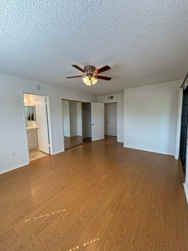 Building Photo - Orange Grove, 1232-1234