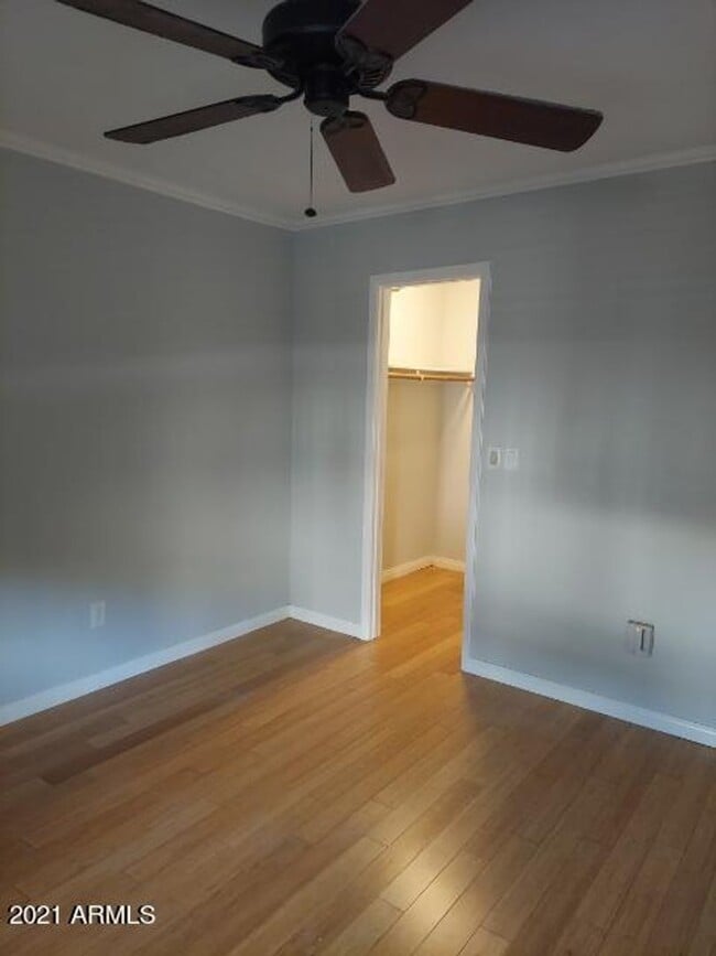 Building Photo - ADORABLE CENTRAL PHOENIX CONDO!!