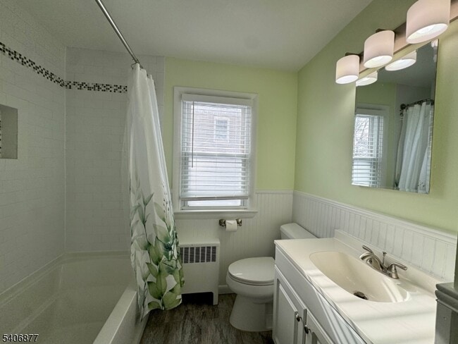 Building Photo - 156 E Prospect St