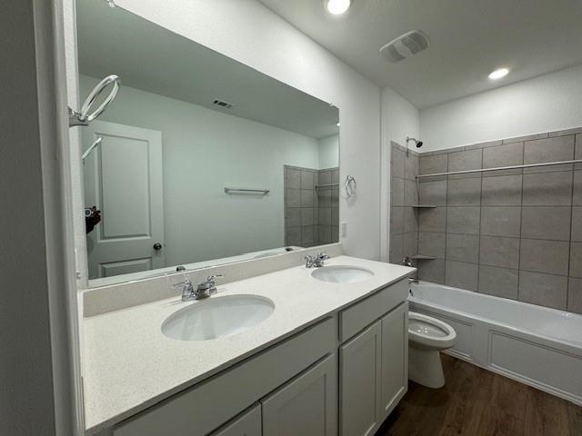 Building Photo - 222 Carmello