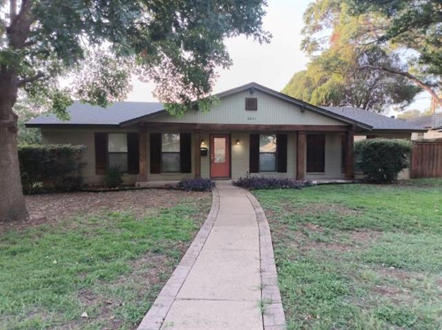 Building Photo - 3831 Crestpark Dr