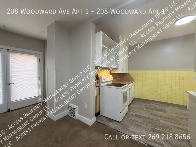 Building Photo - 208 Woodward Ave