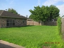 Building Photo - 327 Capehill Dr