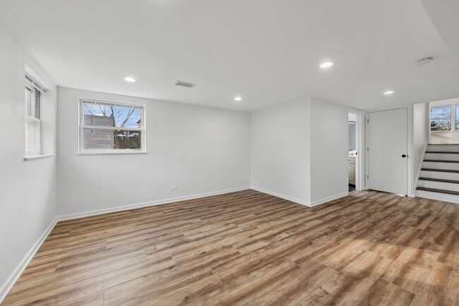 Building Photo - 4647 Johnson Ave