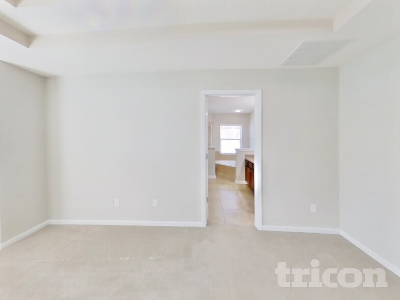 Building Photo - 15963 Bainebridge Dr