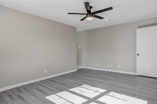 Building Photo - 3014 Northridge Dr