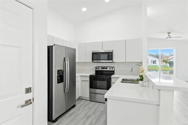 Primary Photo - 18650 SW 28th Ct