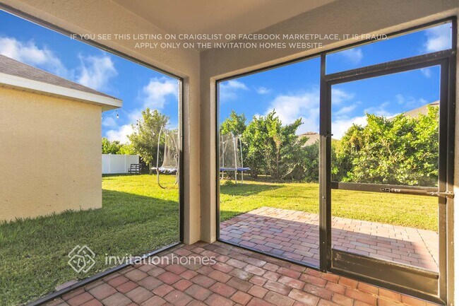 Building Photo - 3310 Acapulco Cir