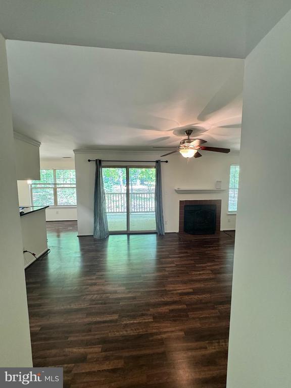 Building Photo - 1702 Ascot Way
