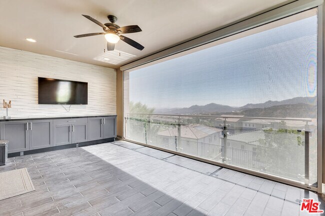 Building Photo - 11945 Mirabel Way