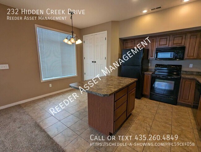 Building Photo - 232 Hidden Creek Dr
