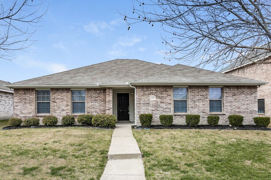 Primary Photo - 1357 Illinois Ave