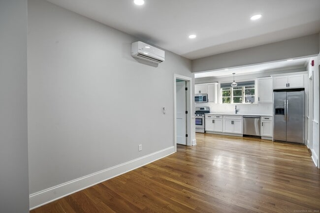 Building Photo - 30 Fairmont Pl